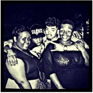 Meet your Posher, Carlos